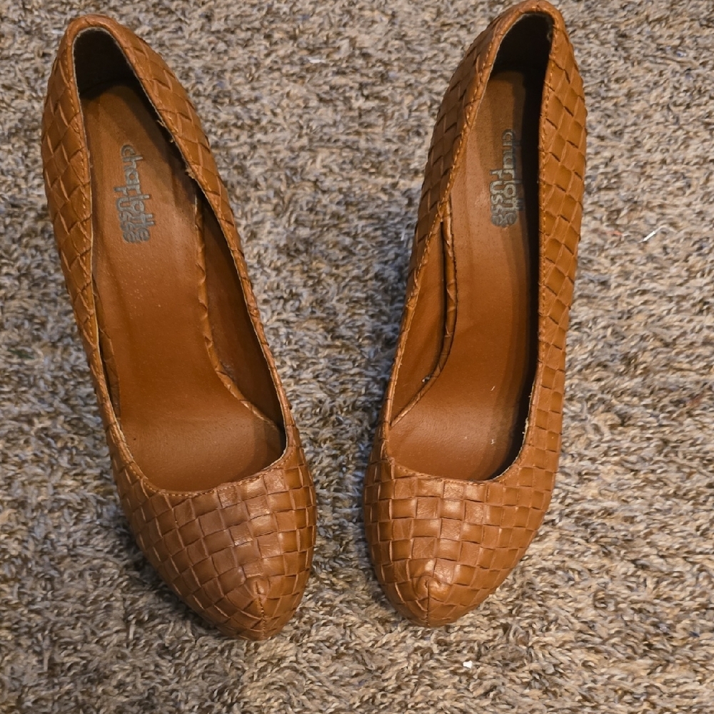 Charlotte Russe Tan Woven Babydoll/Pinup Heels